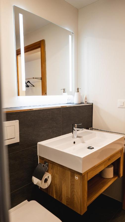 Wunderstay Alpine 403 Centric Studio Balcony/View Νταβός Εξωτερικό φωτογραφία